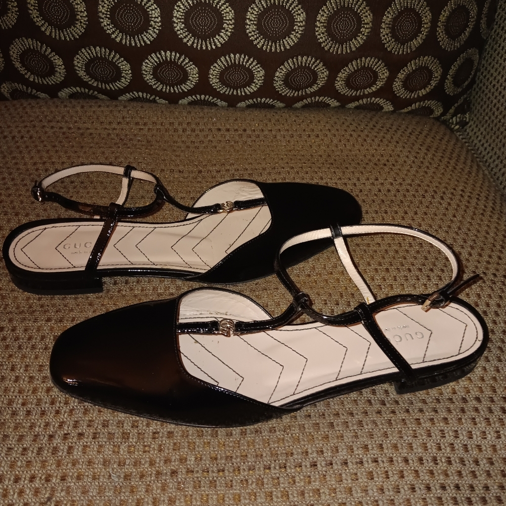 Gucci GG Patent Leather Sandals With Dust Bags Size 7.5 - Picture 2 of 5